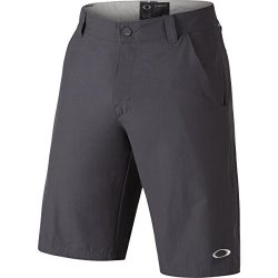 Oakley Men’s 2.5 Take Shorts, Forged Iron, Size 30